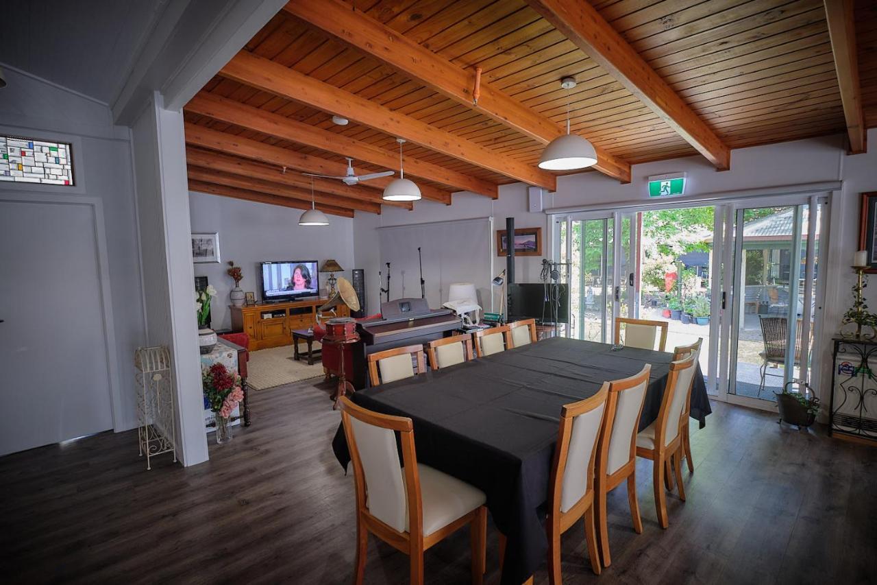 Edlin House Ξενοδοχείο Bright Εξωτερικό φωτογραφία